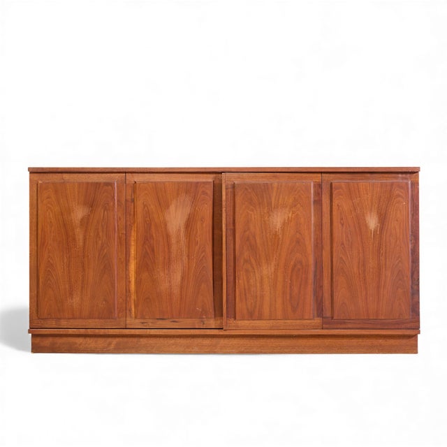 Mid 20th Century Jack Cartwright for Founders Mid Century Walnut and Cane Credenza and Hutch For Sale - Image 13 of 15