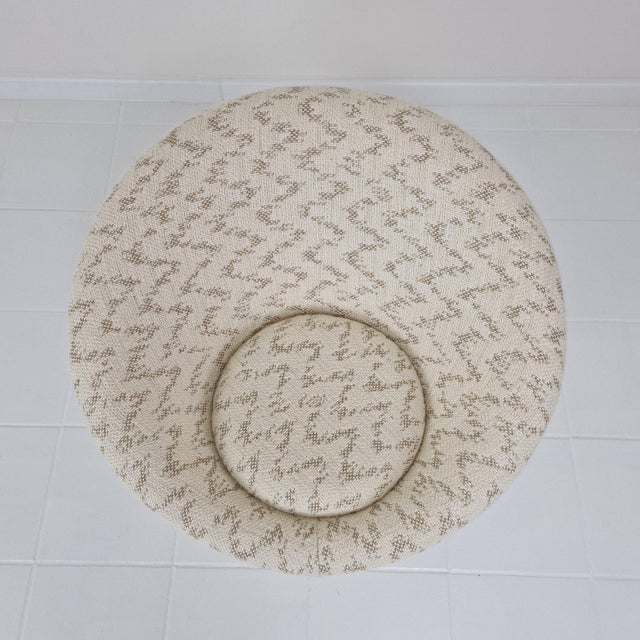 Cream Set of Mushroom Armchair and Ottoman by Pierre Paulin for Artifort, 1960s For Sale - Image 8 of 14