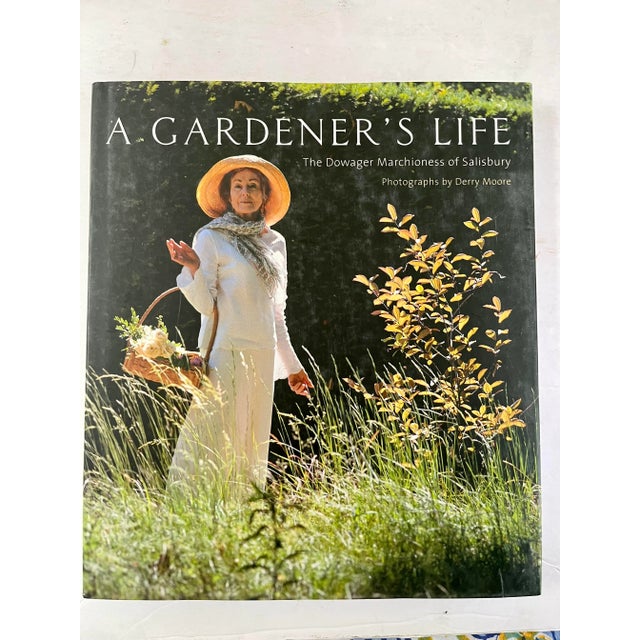 Paper 2008 A Gardener's Life: The Dowager Marchioness of Salisbury Salisbury, The Dowager Marchioness of Published by Frances Lincoln Ltd, United Kingdom For Sale - Image 7 of 7