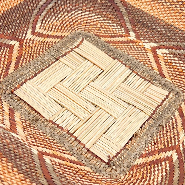 Beautiful, rare Tonga Binga Basket Bowl, from the Matter Collection. Tonga Binga baskets are traditional handcrafted...