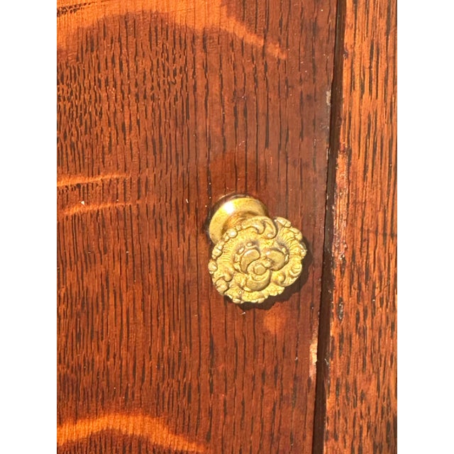 Brown Antique Early 20th Century Tiger Oak Phonograph Music Cabinet by Edison For Sale - Image 8 of 10