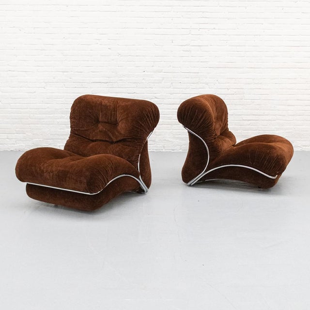 Corolla lounge chair, produced in the 1970s by i.p.e. A striking sculptural design with a wing-like form reminiscent of a...