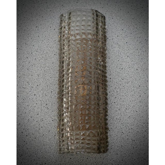 Art Deco Style Golden and Smoky Murano Glass Color and Brass Wall Sconce, 2000s For Sale - Image 4 of 10