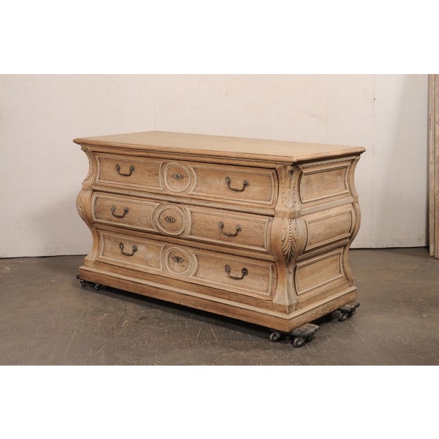 Wood 18th Century French Louis XV Bleached Bombé Commode For Sale - Image 7 of 12