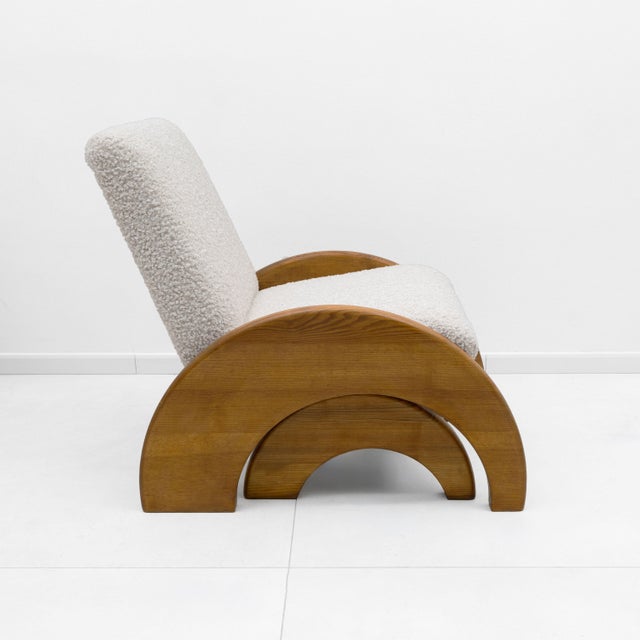 Cream Set of Lounge Chair and Ottoman in Curved Wood and Ivory Bouclé, 1960 For Sale - Image 8 of 10