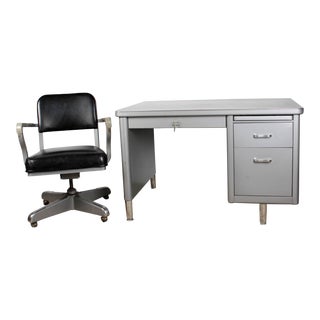 Steelcase Mini-Tanker Desk & Chair Set For Sale