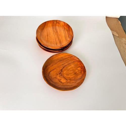 French Wooden Plates, 1960, Set of 5 For Sale - Image 4 of 7