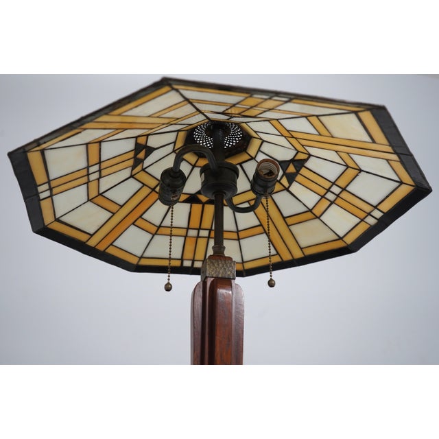 Brown Stickley Slag Glass Arts & Crafts Mission Oak Table Lamp For Sale - Image 8 of 15