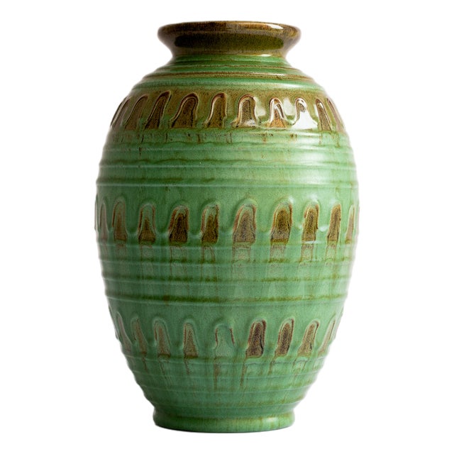 Scandinavian Green Glazed Relief Vase by Erik Mornils for Nittsjo, Sweden, 1940s For Sale