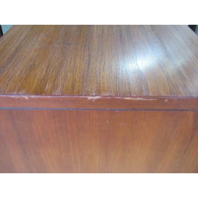 Wood 1960s Mid Century Modern R-Way Nightstands, Pair For Sale - Image 7 of 12