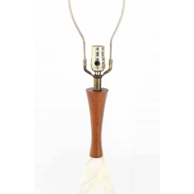 Mid-Century Modern Carved Onyx and Walnut Mid-Century Modern Table Lamps - a Pair For Sale - Image 3 of 7