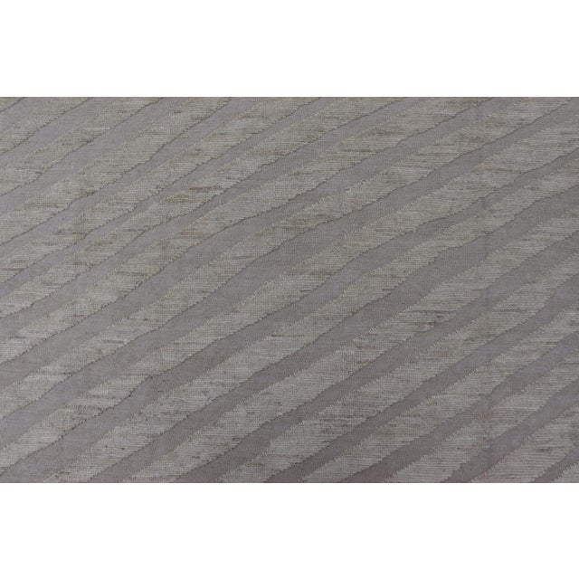 Modern Modern Rug in Wool With Sub-Geometric Slanted Linear Design in Cream and Taupe 9'4 X 11'9 For Sale - Image 3 of 12