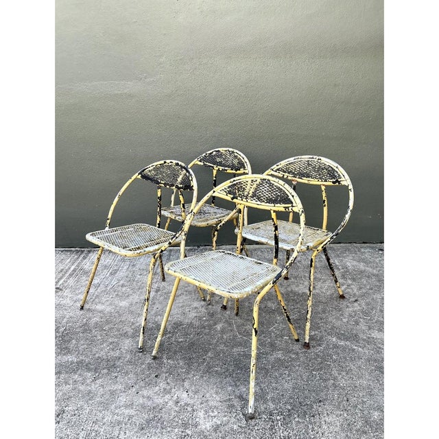 Mid-Century Modern Vintage MCM Hoop Folding Wrought Iron Table and Chairs For Sale - Image 3 of 12