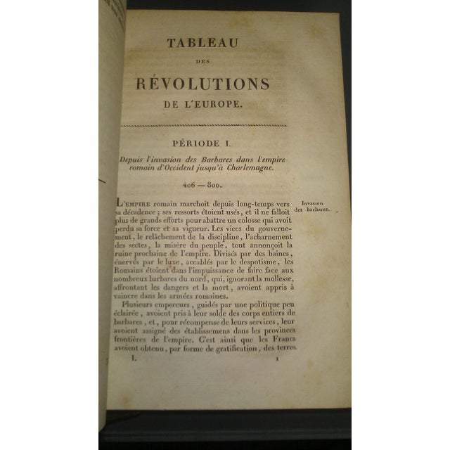 Traditional 1825 Tableau Des Revolutions De L'europe Depuis Le Bouleversement De L'empire Romain En Occident Jusqu'a Nos Jours. Nouvelle Edition three Volumes For Sale - Image 3 of 3