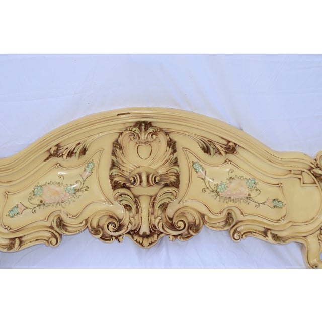 1970s Italian Antique Rococo Baroque Queen Size Headboard and Foot Board For Sale - Image 14 of 17