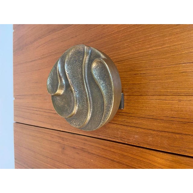 Round Push and Pull Door Handle in Bronze with Curvaceous Relief, 1970s For Sale - Image 6 of 13