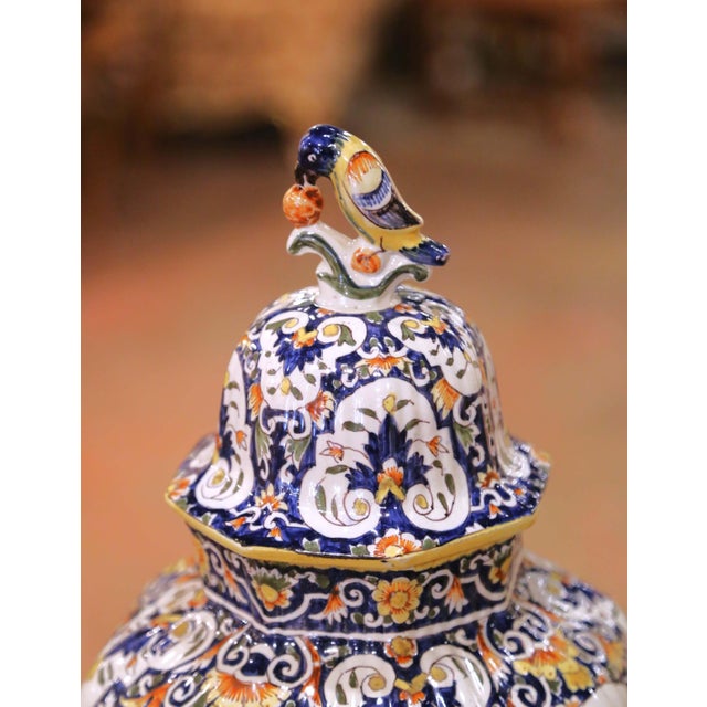 French Pair of 19th Century French Hand Painted Desvres Faience Vases With Lids For Sale - Image 3 of 10