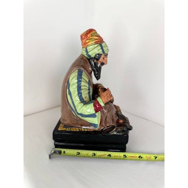 Vintage Royal Doulton Figurine ~ “The Cobbler” ~ Hn 1706 For Sale - Image 12 of 12