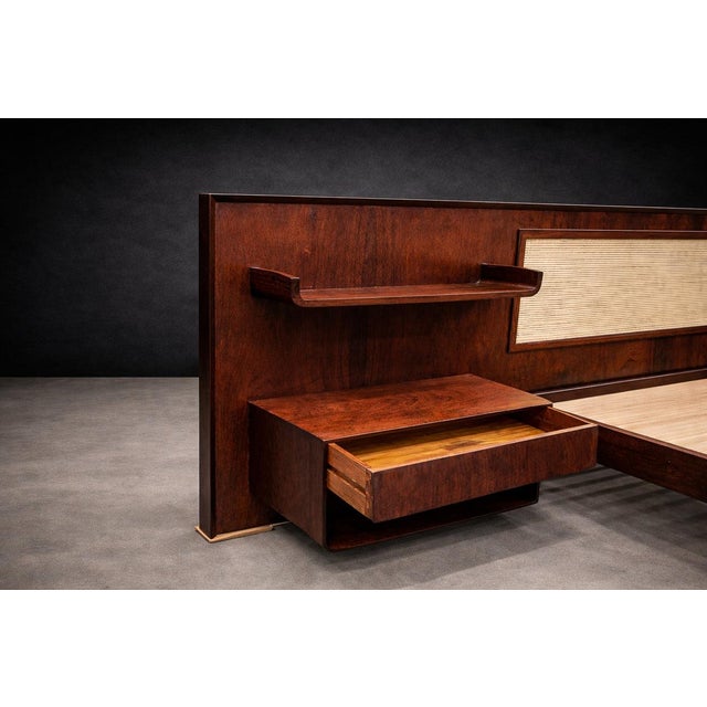 Carlo Hauner for Forma — Brazilian Rosewood Queen Bed with Integrated Nightstands, Brazil, 1950s - Lot 368-369A For Sale - Image 18 of 18