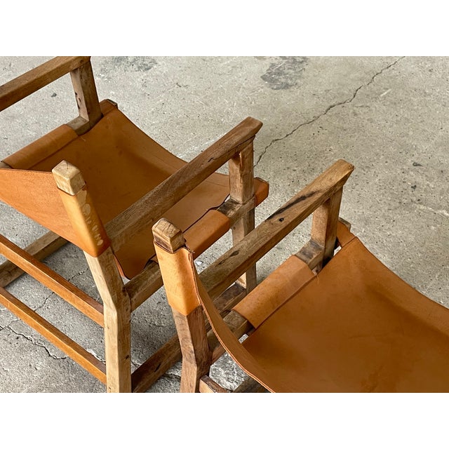 1960s Mid-Century Spanish Sling Lounge Chairs in Saddle Leather and Wood, 1960s, Set of 2 For Sale - Image 5 of 13