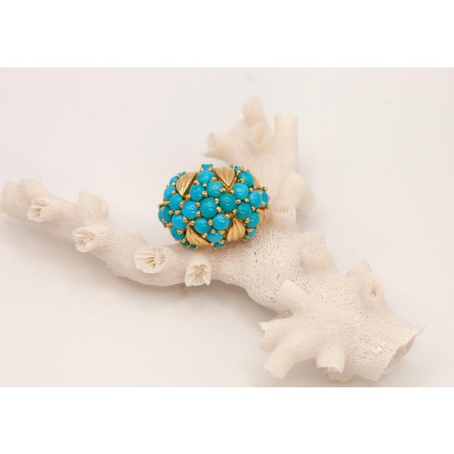 Gold 1960s Vintage 18k Yellow Gold Persian Turquoise Dome Ring, Size 5.75 For Sale - Image 8 of 10