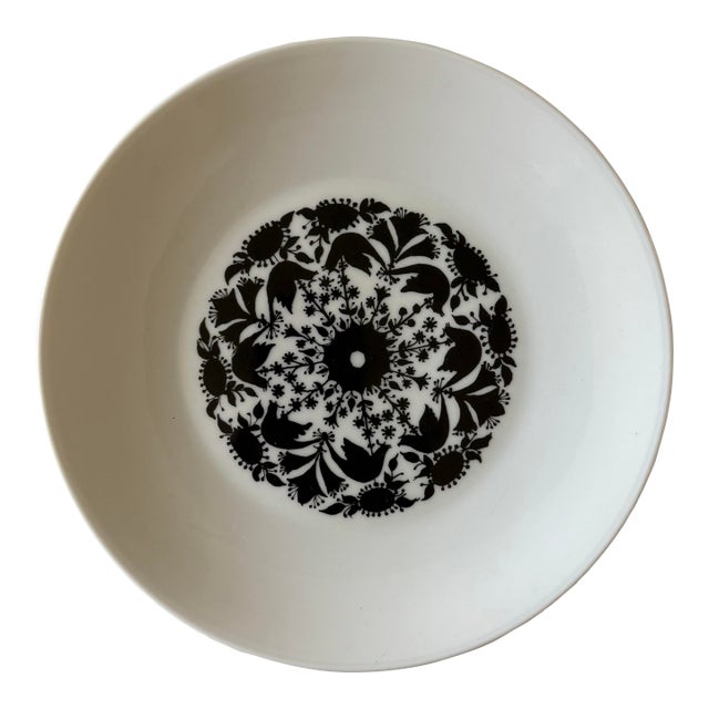 Set of 6 Mid 20th Century Rosenthal Small Plates in the "Hilton" Pattern For Sale