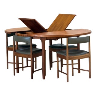 Dunvegan Round Extending Dining Table and Chairs in Teak by Tom Robertson for McIntosh, Scotland, 1960s, Set of 5 For Sale