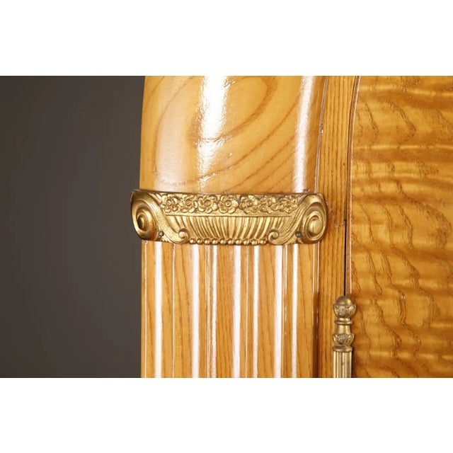 Monumental Art Deco Hollywood Regency Armoire in Blonde Quilted Wood, C 1930s For Sale - Image 13 of 18