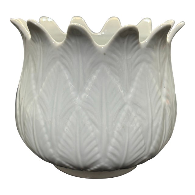 Andrea by Sadek Williamsburg Meadow Flower White Embossed Porcelain Cachepot For Sale