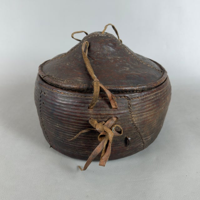 Early 20th Century African Tribal Nomadic Rattan Leather Container Basket with Lid For Sale - Image 5 of 11