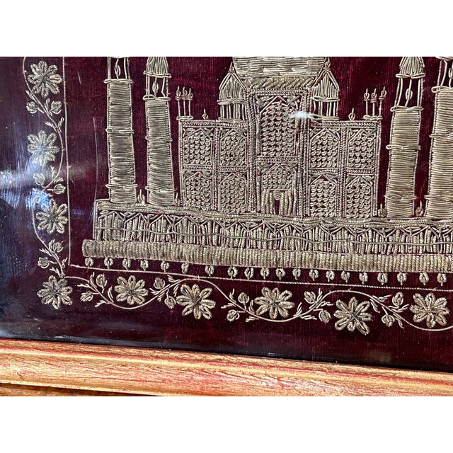 Vintage Giltwood Framed Zardozi Velvet & Gold Thread Embroidery Art Piece Depicting the Taj Mahal. For Sale In Palm Springs - Image 6 of 9