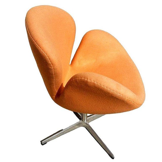 Punmkin Orange Swan Chair in the Style of Arne Jacobsen For Sale - Image 4 of 7