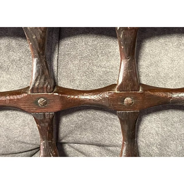 old wooden lattice. of a cloistered nunnery. 18th century 120 X 41 CM. This piece is attributed to the mentioned...