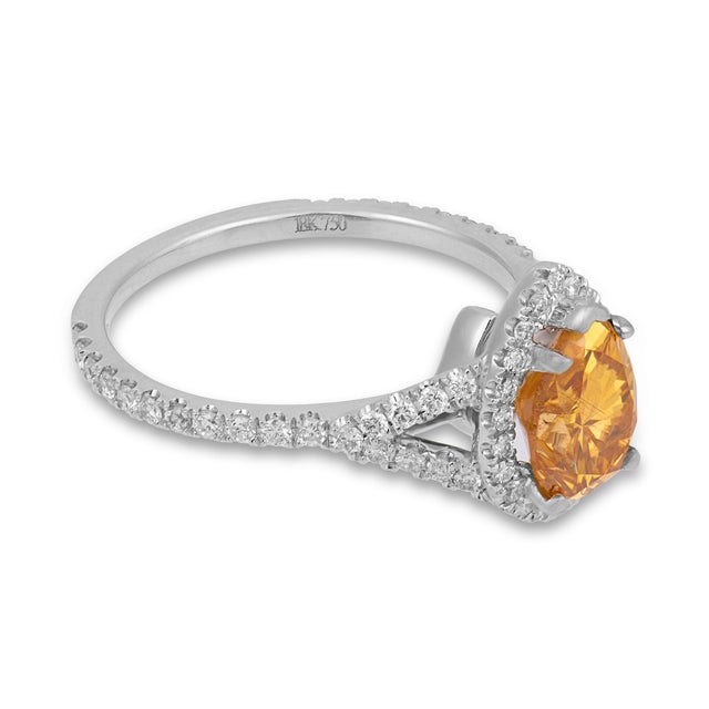 Vintage Gia 1.40 Carat Fancy Intense Orange-Yellow Diamond Engagement Ring, Size 6.25 For Sale - Image 4 of 7