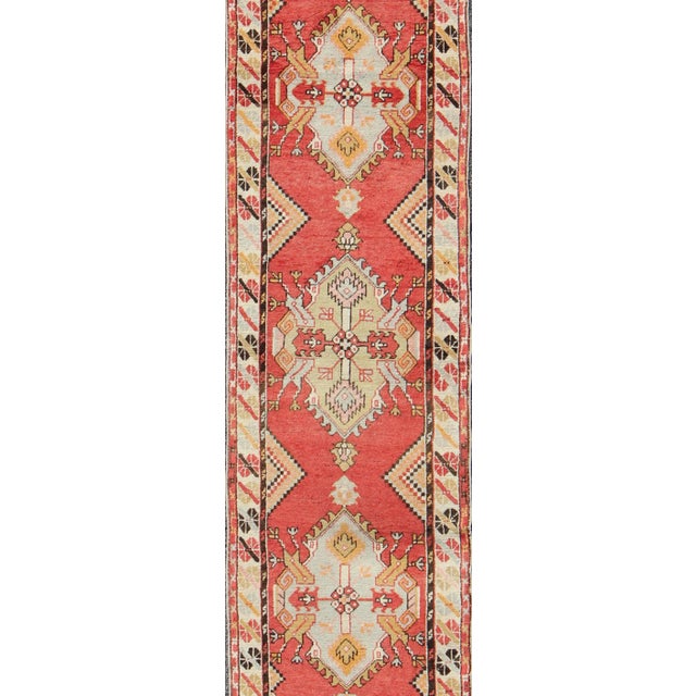 Sub-Geometric Tribal Vintage Oushak Runner From Turkey in Soft Red For Sale - Image 4 of 8