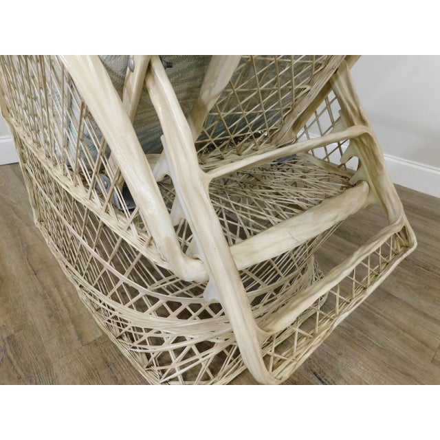 Russell Woodard Spun Fiberglass Mid Century Modern Reclining Lounge Chair For Sale - Image 10 of 13