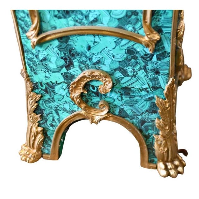 Louis XVI Revival Faux Malachite Pedestal Stands, Set of 2 For Sale - Image 6 of 7