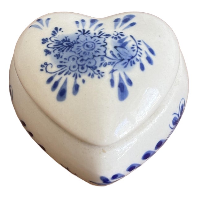 1980s Petite Porcelain Heart Shaped Lidded Box For Sale