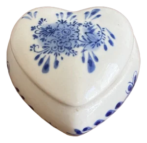 1980s Petite Porcelain Heart Shaped Lidded Box