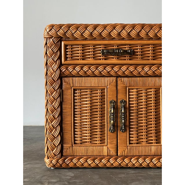 Wood Woven Wicker Nightstand With Braided Rope Trim, 1980s For Sale - Image 7 of 17