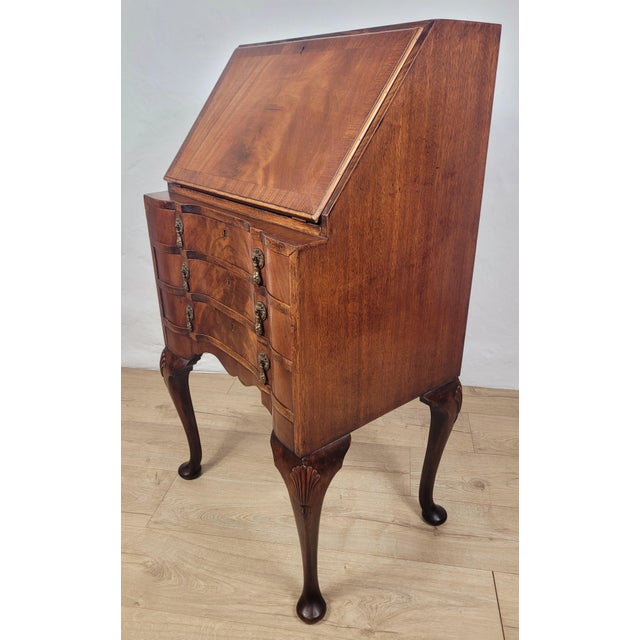 1920s Queen Anne Walnut Ladies Writing Desk, 1920s For Sale - Image 5 of 18