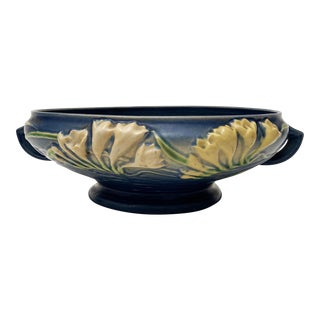 1945 Roseville Art Pottery Freesia Delft Blue Handled Large Bowl For Sale