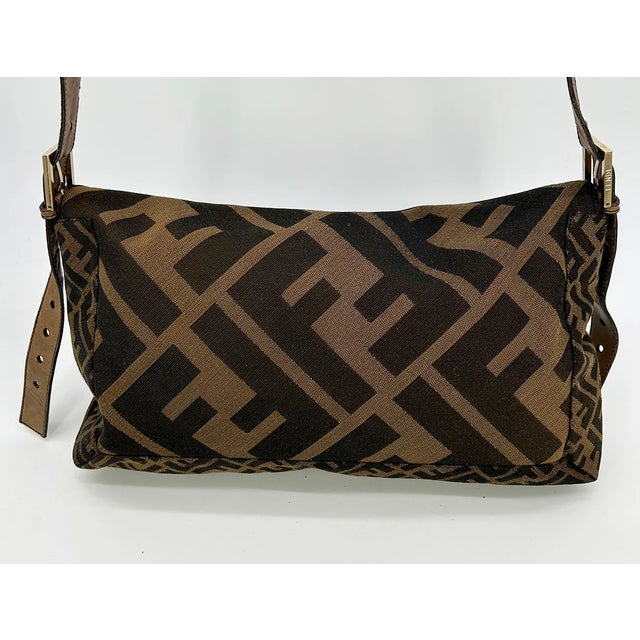 Brown Fendi Zucca Canvas Rainbow Whipstitch XL Baguette For Sale - Image 8 of 12