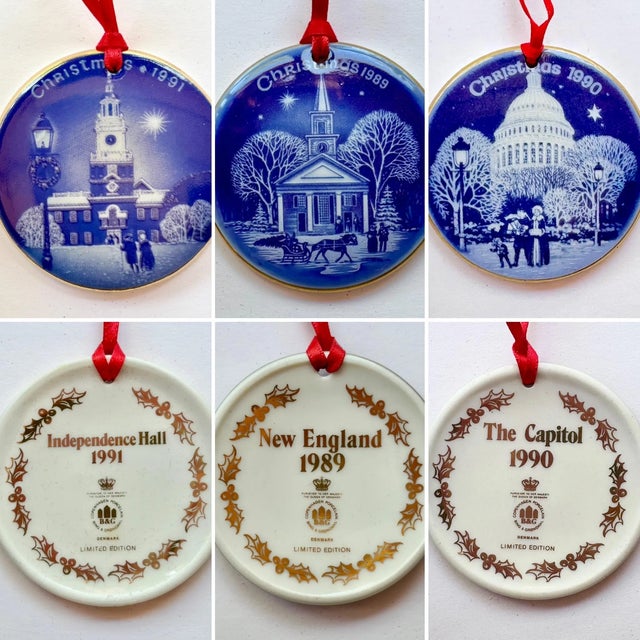 Blue Vintage Bing & Grøndahl Ornament "Christmas Eve in Williamsburg" 1986 First Edition – "Christmas in America" Series, Blue White Porcelain For Sale - Image 8 of 8