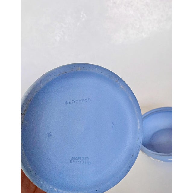 Vintage Wedgwood Jasperware – Pale Blue Trinket Box, For Sale In Miami - Image 6 of 7