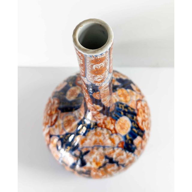 19th Century Japanese Blue and Red Imari Bottle Vase For Sale - Image 11 of 15