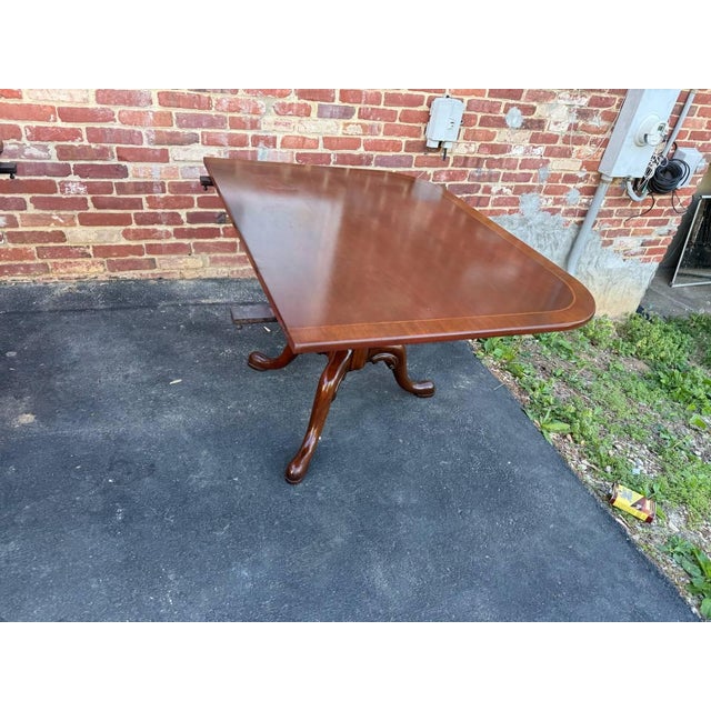 Early 20th Century Large Geogrian Style Three Triple Pedestal Base Inlaid Mahogany Dining Table With Leaves. For Sale - Image 9 of 18