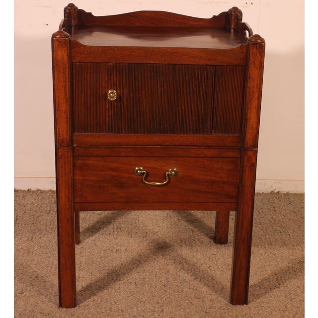 Georgian Mahogany Nightstand, 1700s For Sale - Image 12 of 12