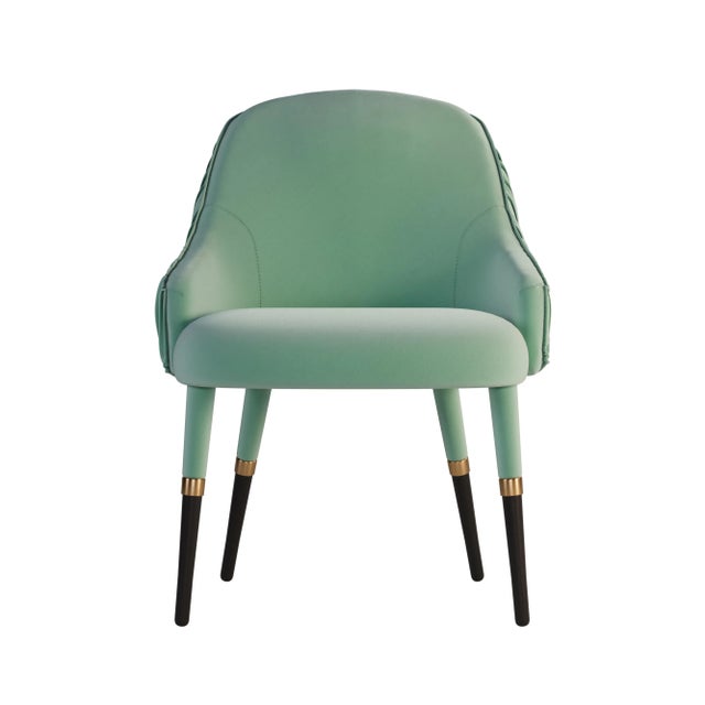 Gardner Dining Chair by Ottiu, in New conditions. Designed from 2000 Signed by Maker