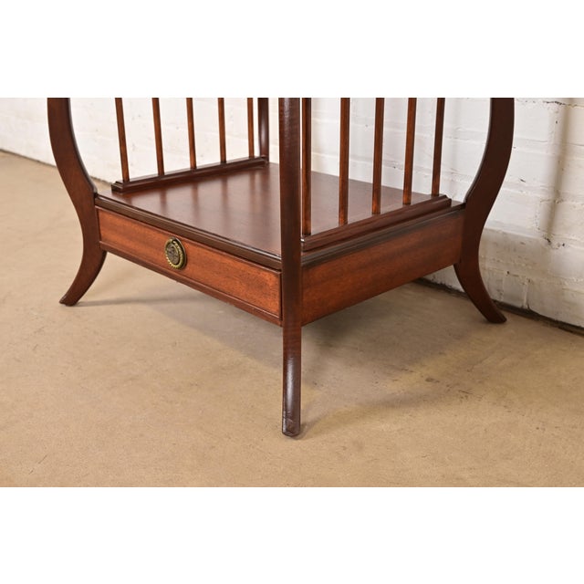 Maslow Freen French Regency Louis XVI Carved Mahogany Nightstand or Occasional Side Table, Newly Refinished For Sale - Image 10 of 15